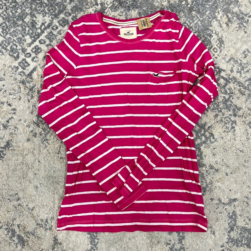 Hollister NWT long sleeve tee women’s size medium pink and white stripe